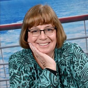 Meet your Posher, Niki